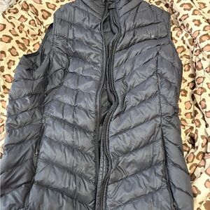 Women's Quilted Sleeveless Puffer Vest - Black